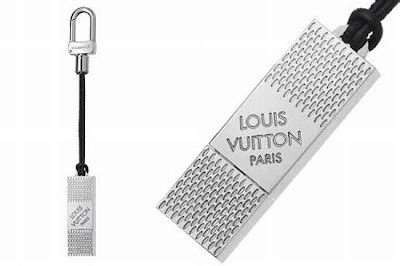 clé usb louis vuitton|louis vuitton luggage holder.